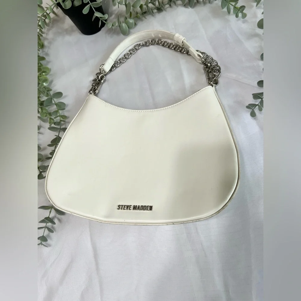 Steve Madden White Half Moon Crescent Chain Accent Y2K Shoulder Purse